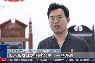 波杰姆斯基：库里是MVP&联盟最佳控卫 我也想像他一样保持谦逊